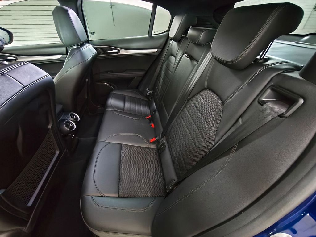 Alfa Romeo Stelvio 2022