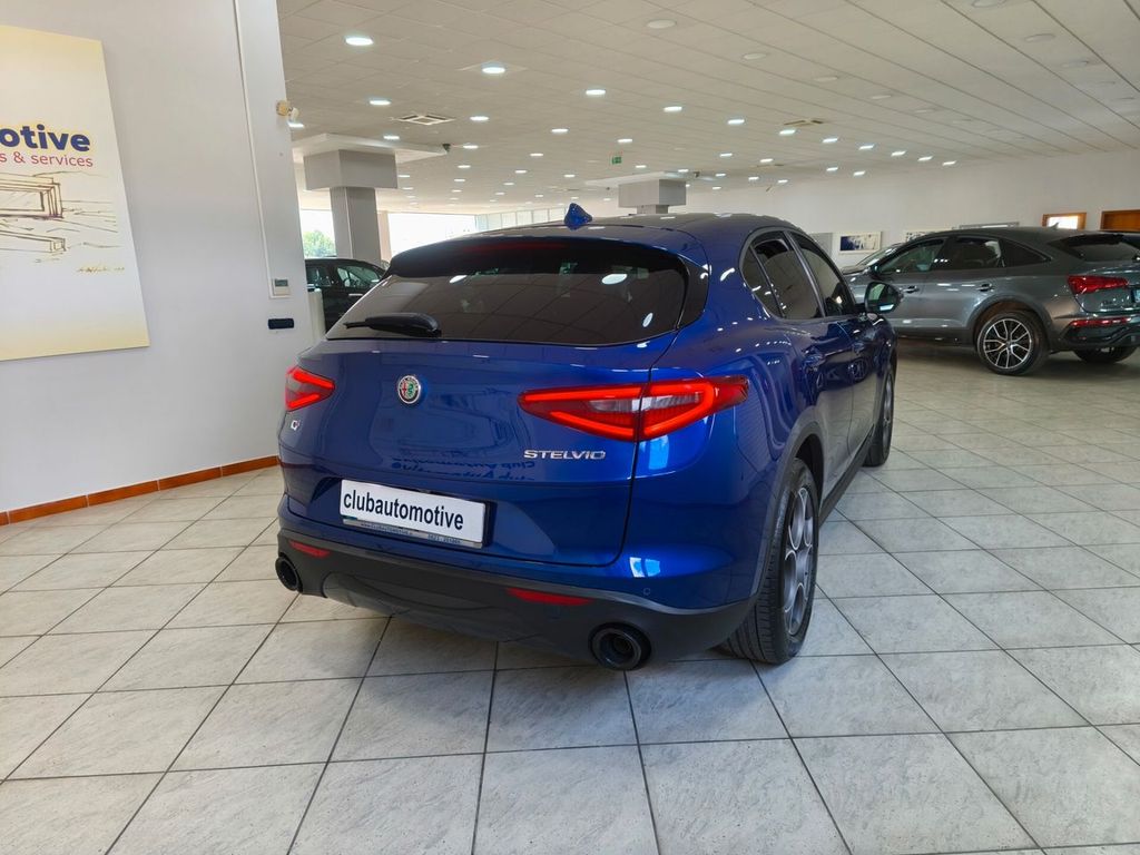 Alfa Romeo Stelvio 2022