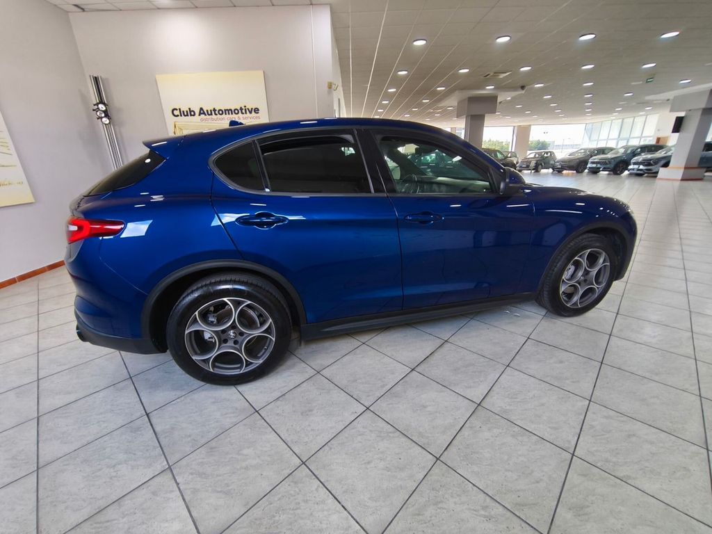 Alfa Romeo Stelvio 2022