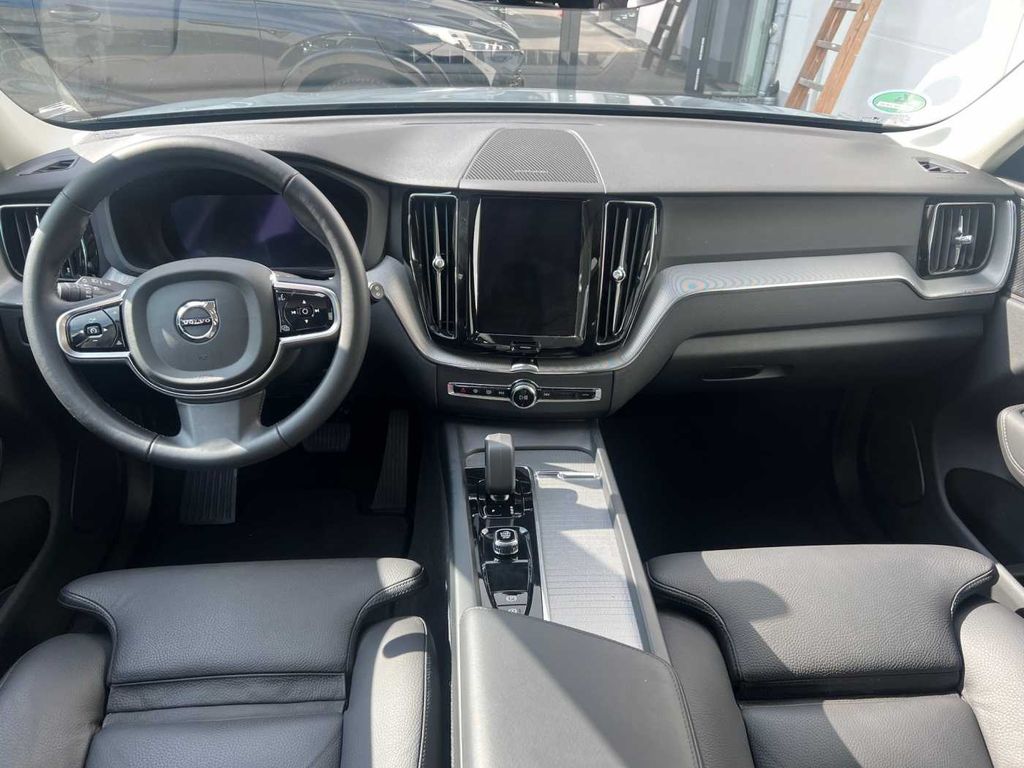 Volvo XC60 2025