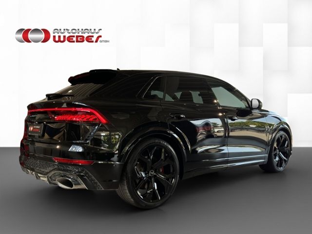 Audi RSQ8 2023