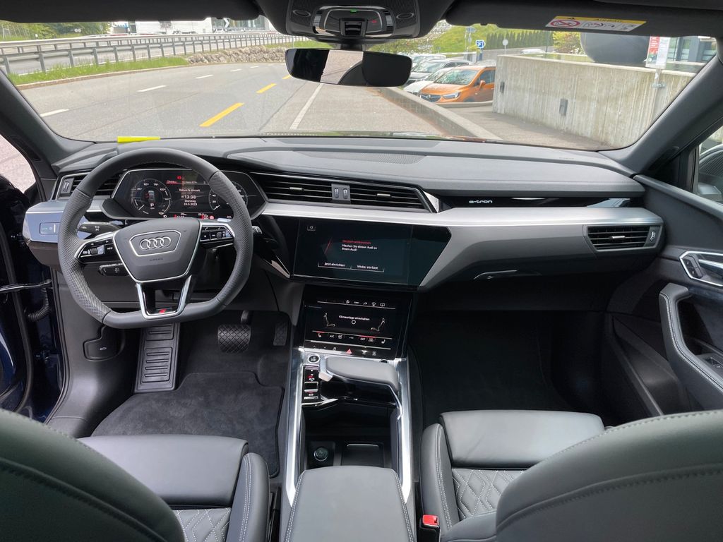 Audi e-tron