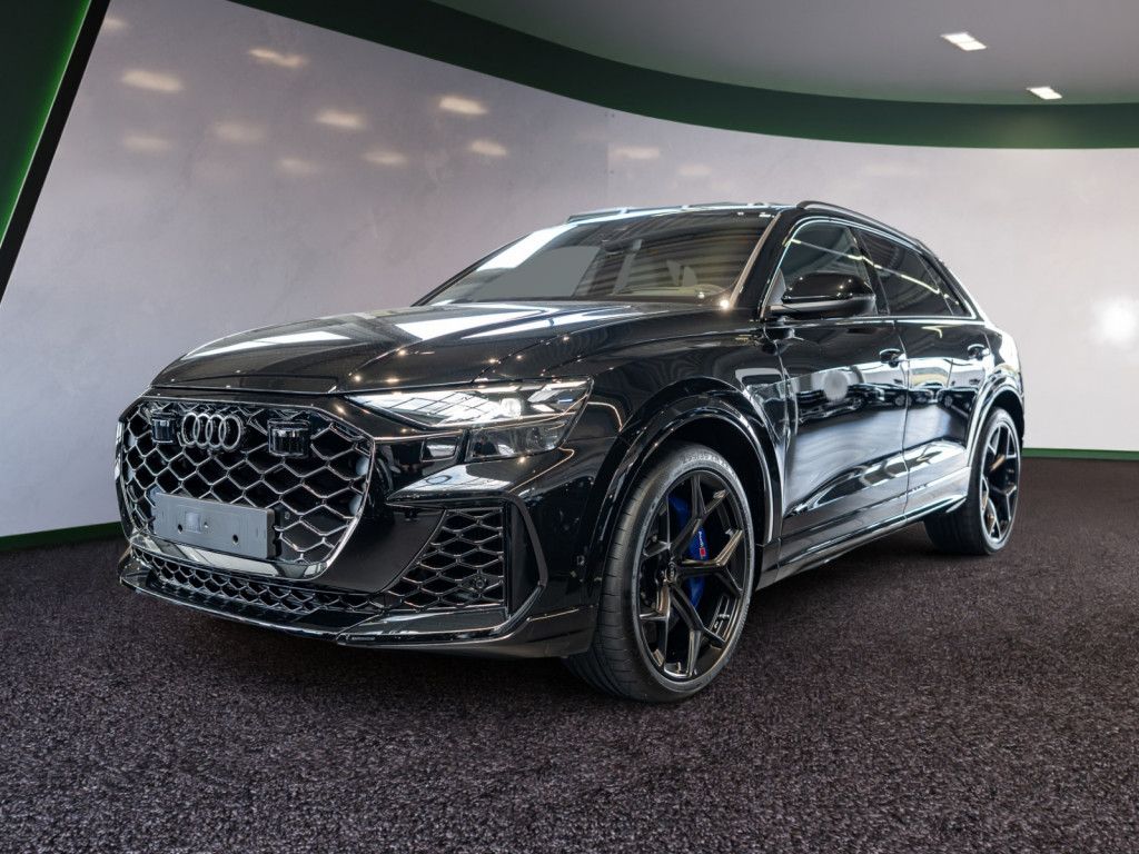 Audi RSQ8