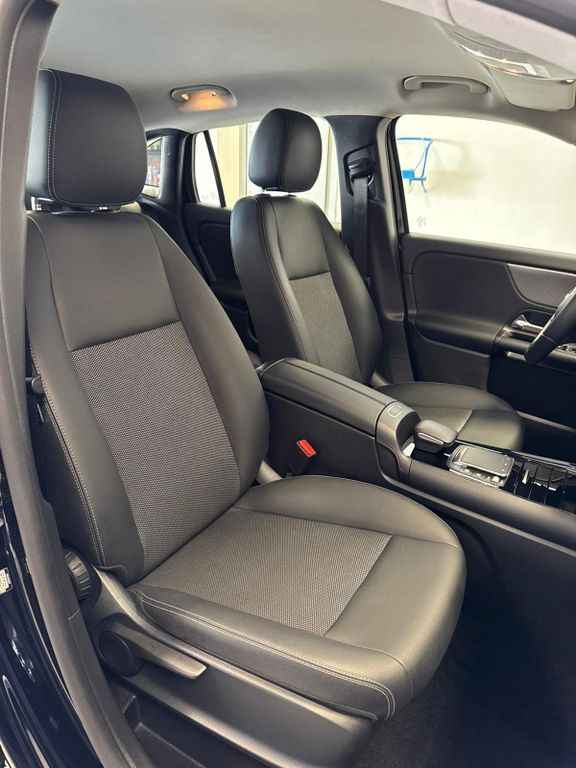 Mercedes-Benz GLA 220 2023