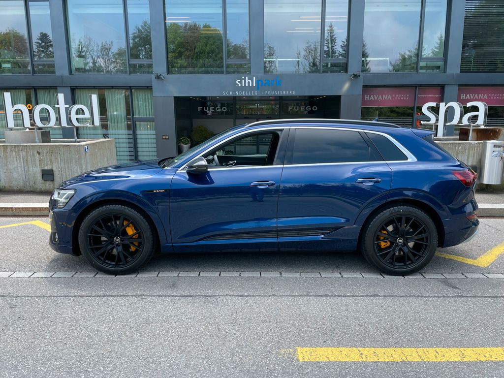 Audi e-tron