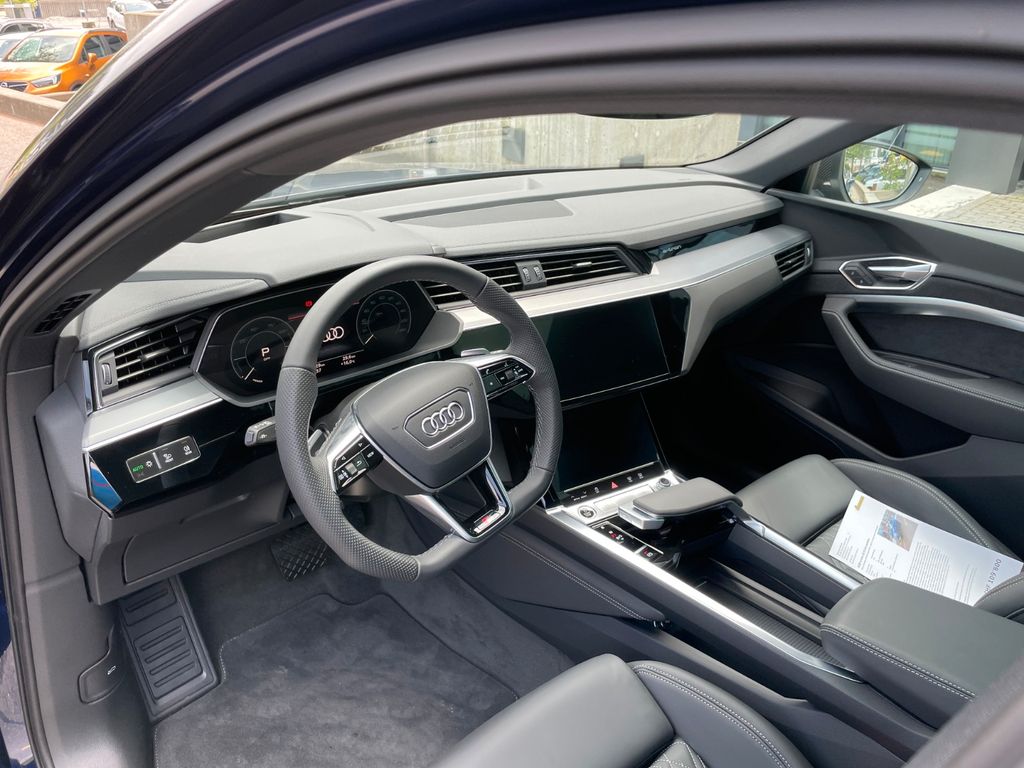 Audi e-tron