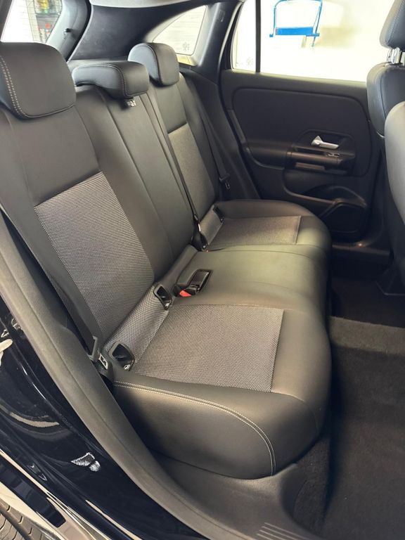 Mercedes-Benz GLA 220 2023