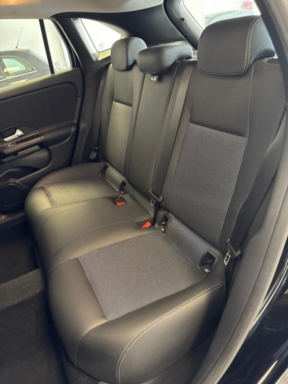 Mercedes-Benz GLA 220 2023