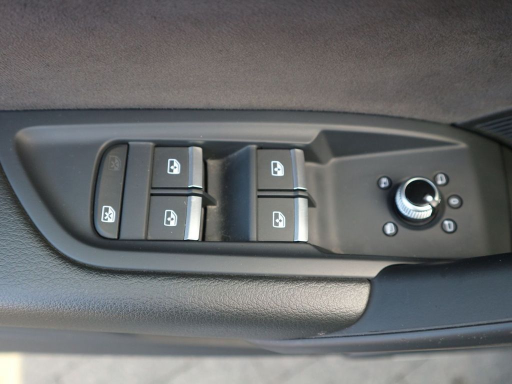 Audi SQ5 2021