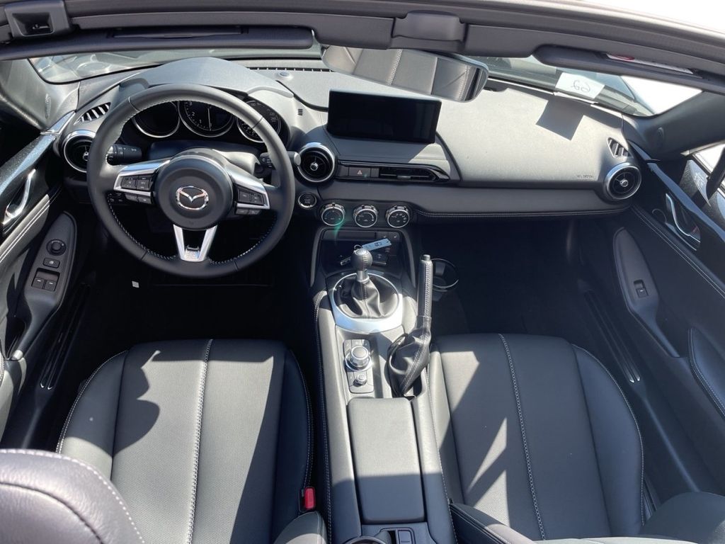 Mazda MX-5 2025