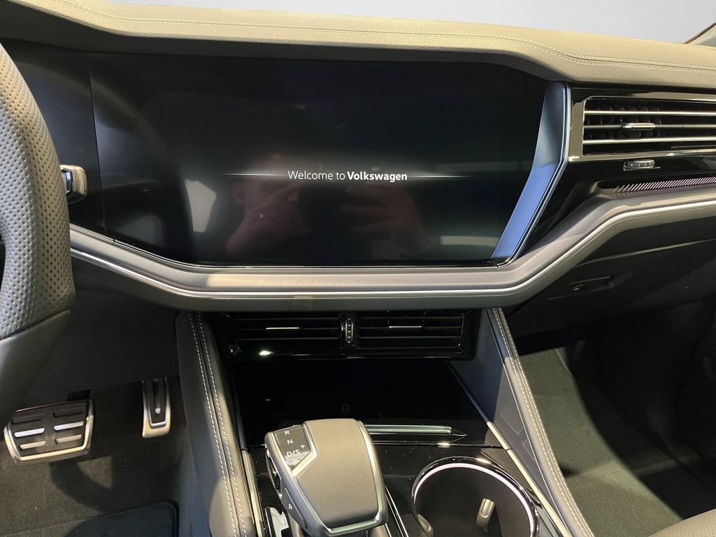 Volkswagen Touareg 2025