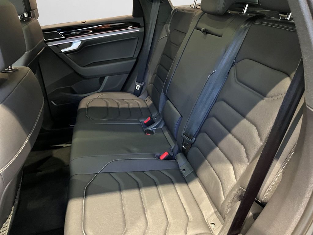 Volkswagen Touareg 2025