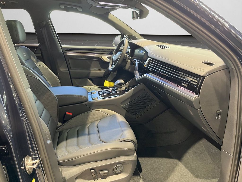 Volkswagen Touareg 2025