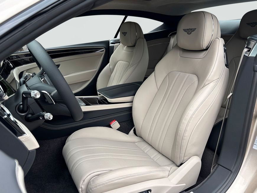 Bentley Continental GT 2025