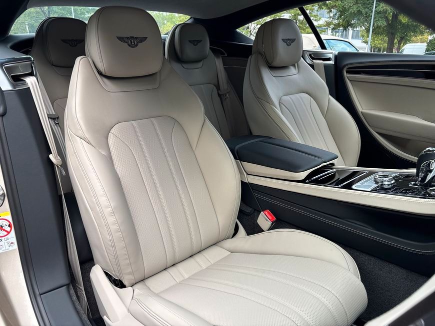 Bentley Continental GT 2025