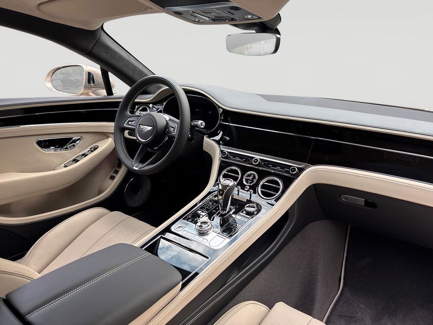 Bentley Continental GT 2025