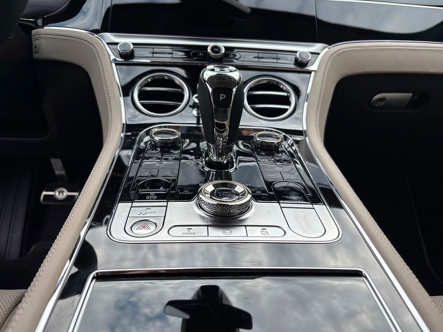 Bentley Continental GT 2025