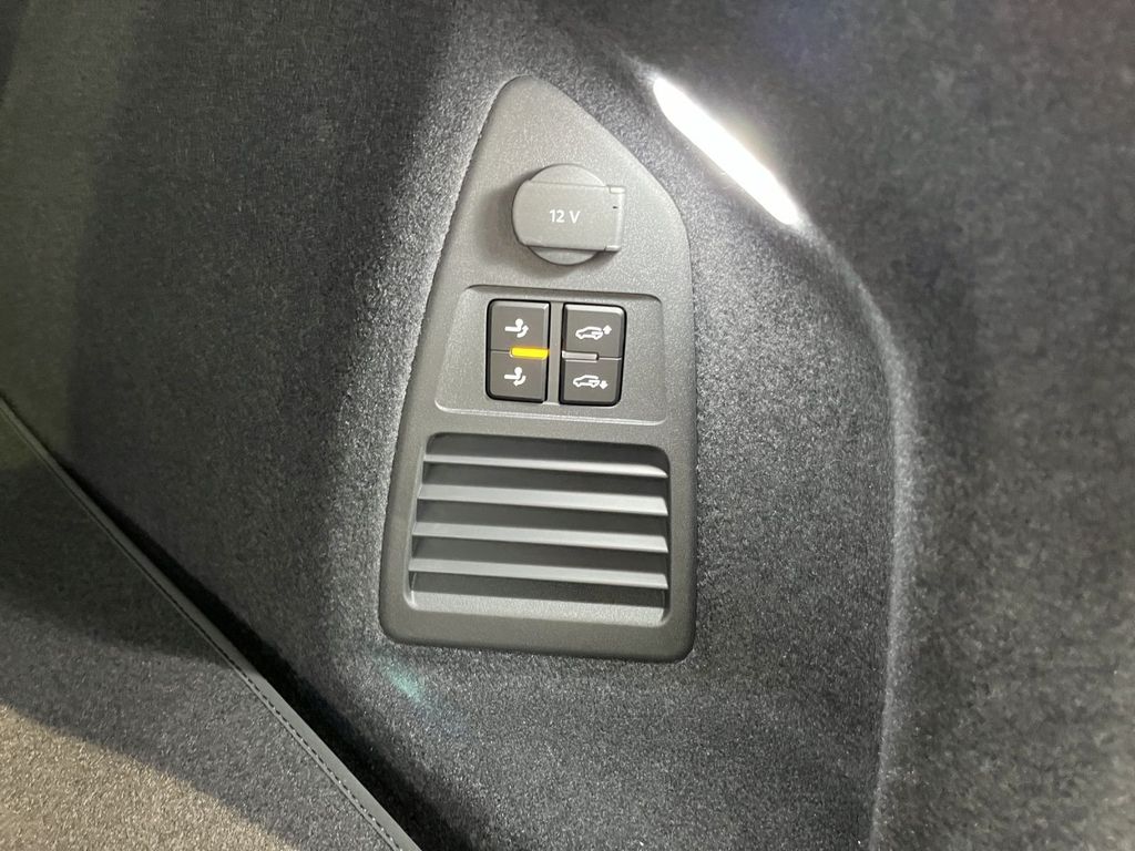 Volkswagen Touareg 2025