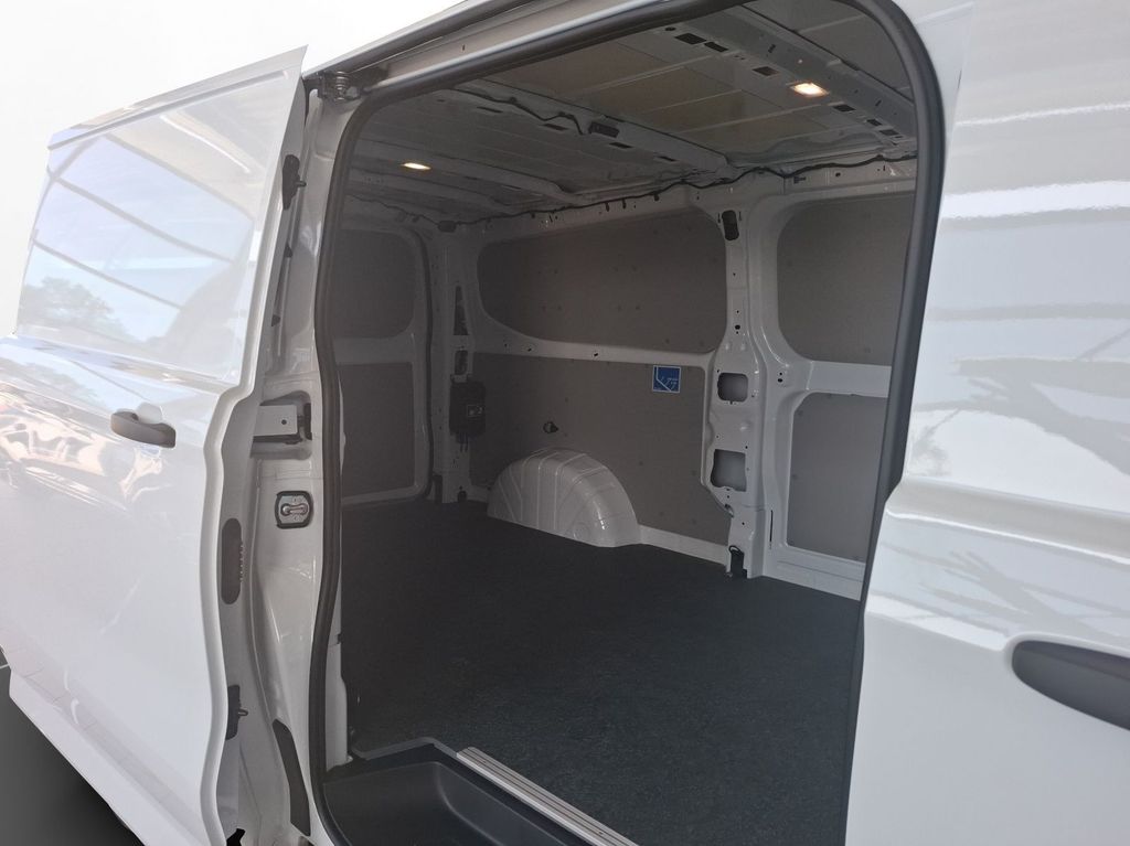 Volkswagen T7 Transporter 2025