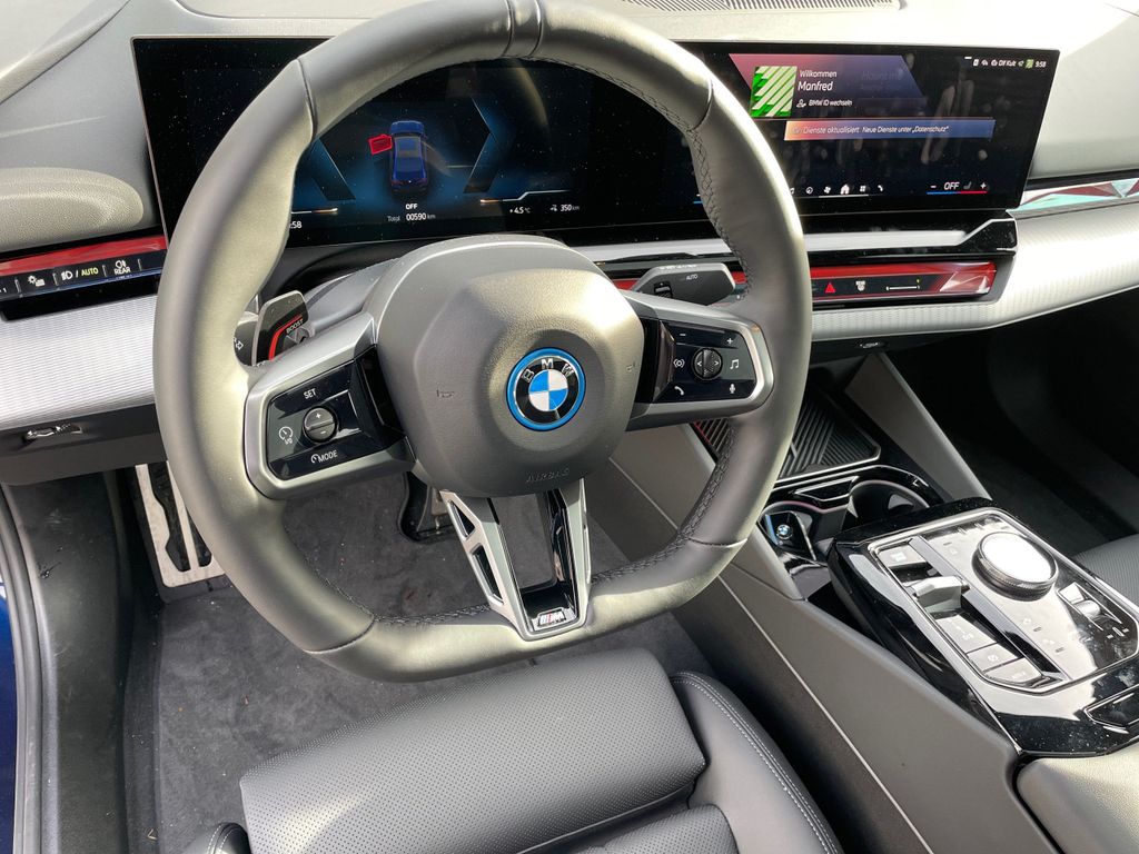 BMW i5 2023