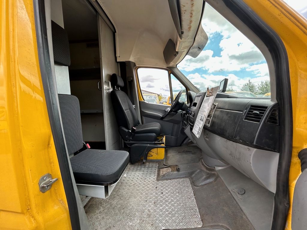 Mercedes-Benz Sprinter 2011