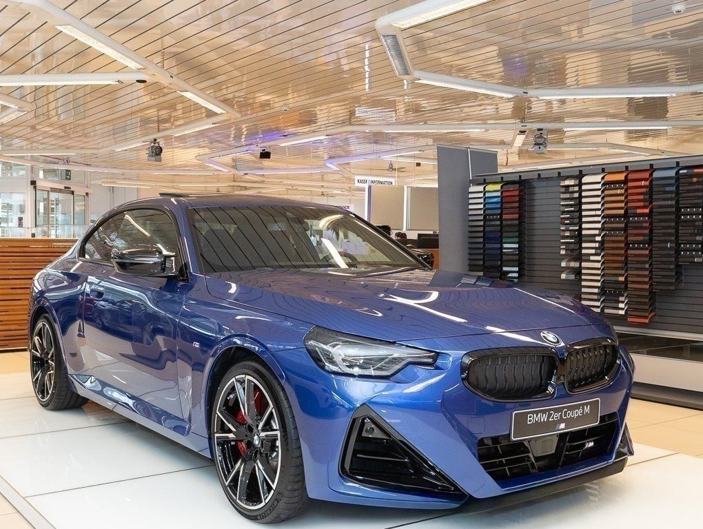 BMW M240i 2025