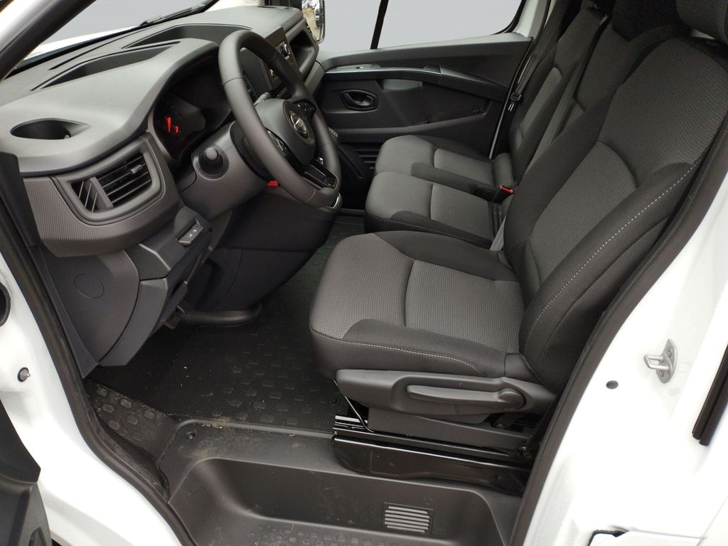 Nissan Primastar 2025