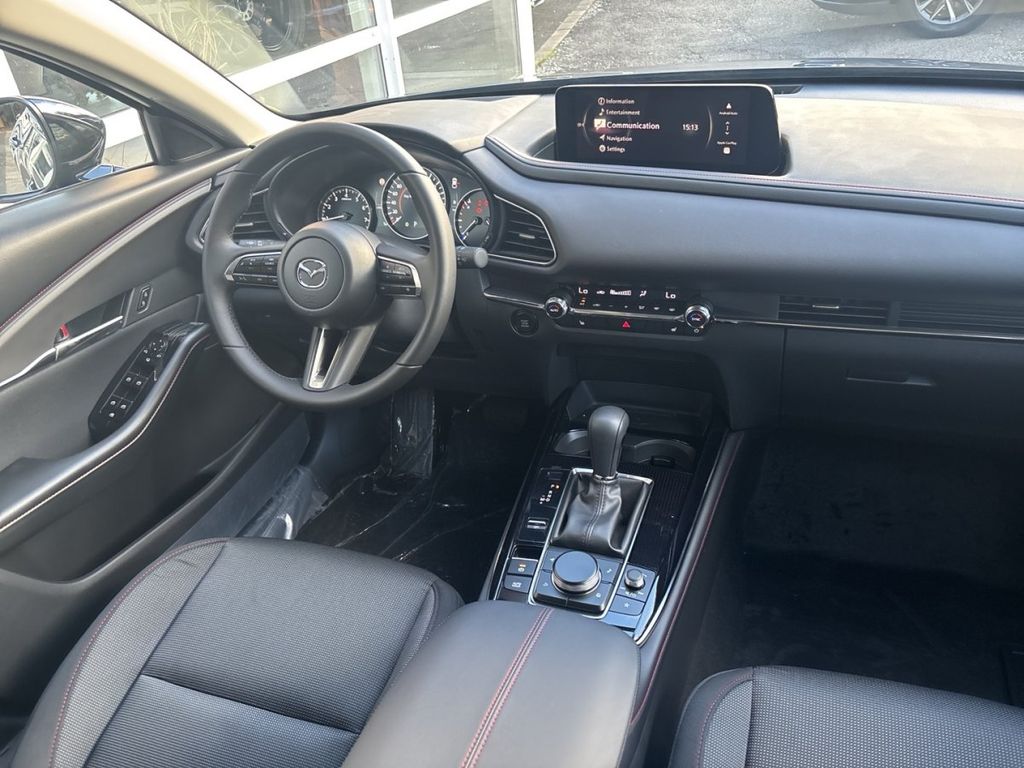 Mazda CX-30 2025