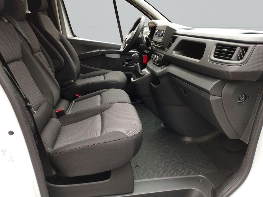 Nissan Primastar 2025