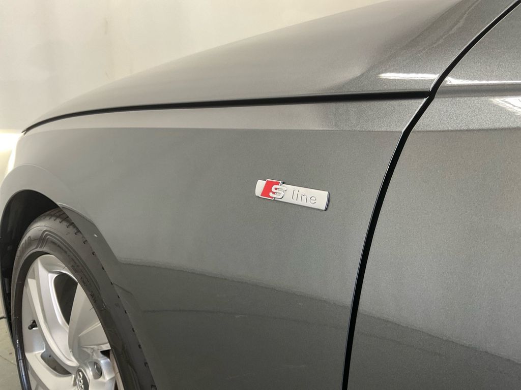 Audi A4 2021