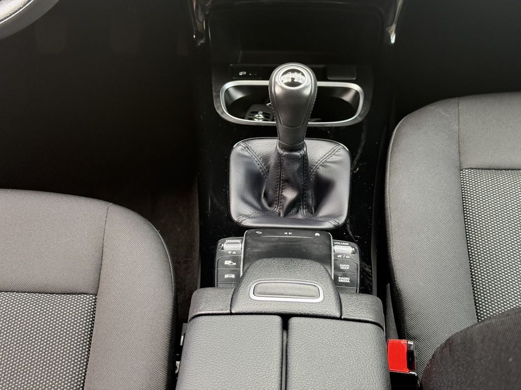 Mercedes-Benz A 180 2022