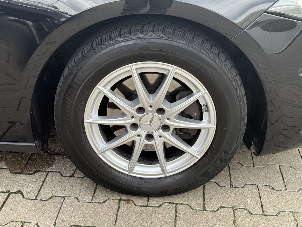 Mercedes-Benz A 180 2022