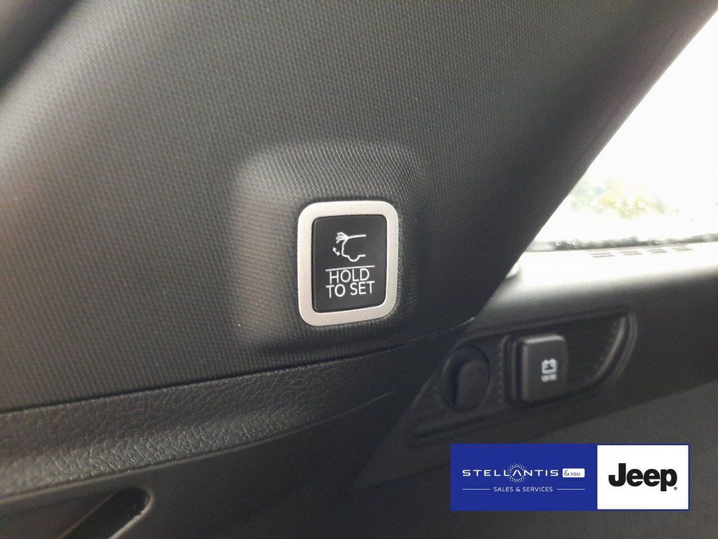 Jeep Grand Cherokee 2023