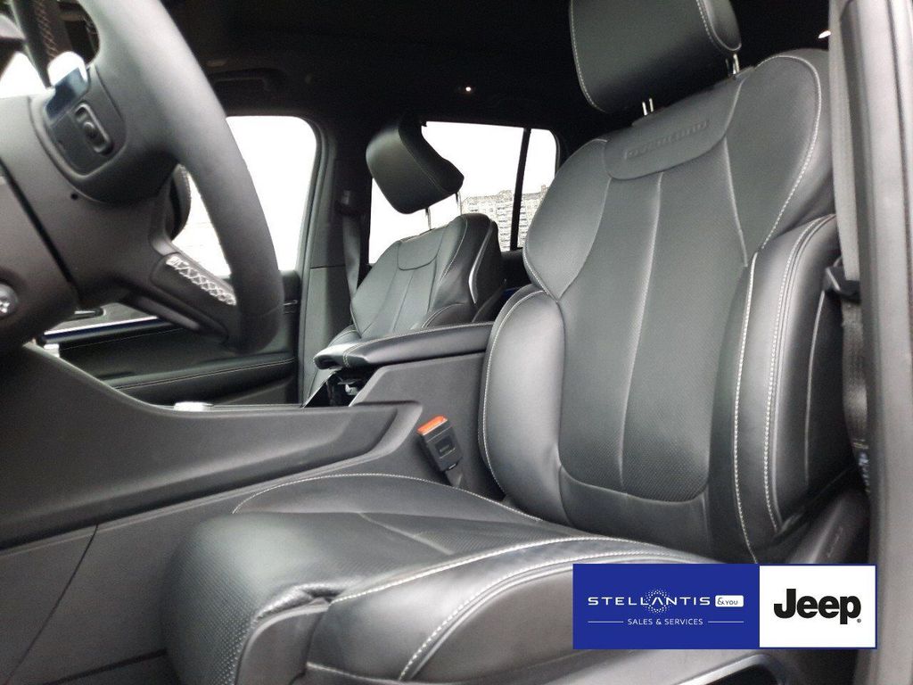 Jeep Grand Cherokee 2023