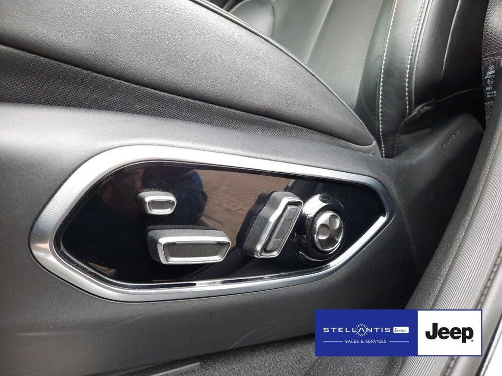 Jeep Grand Cherokee 2023