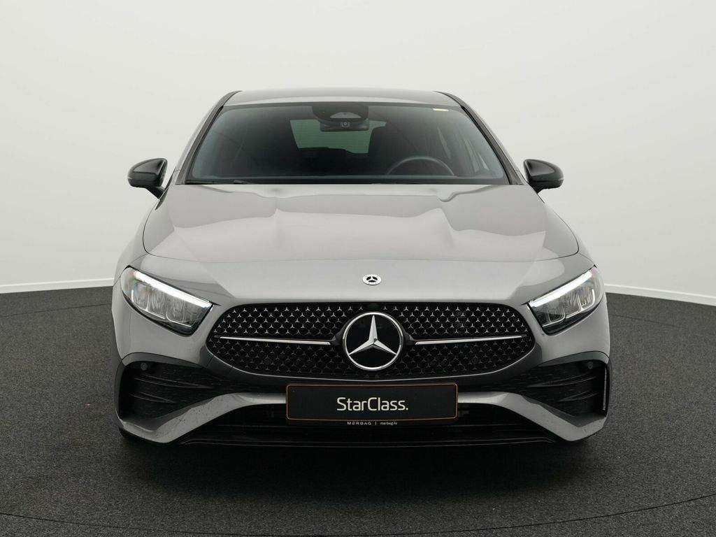 Mercedes-Benz A 180 2024