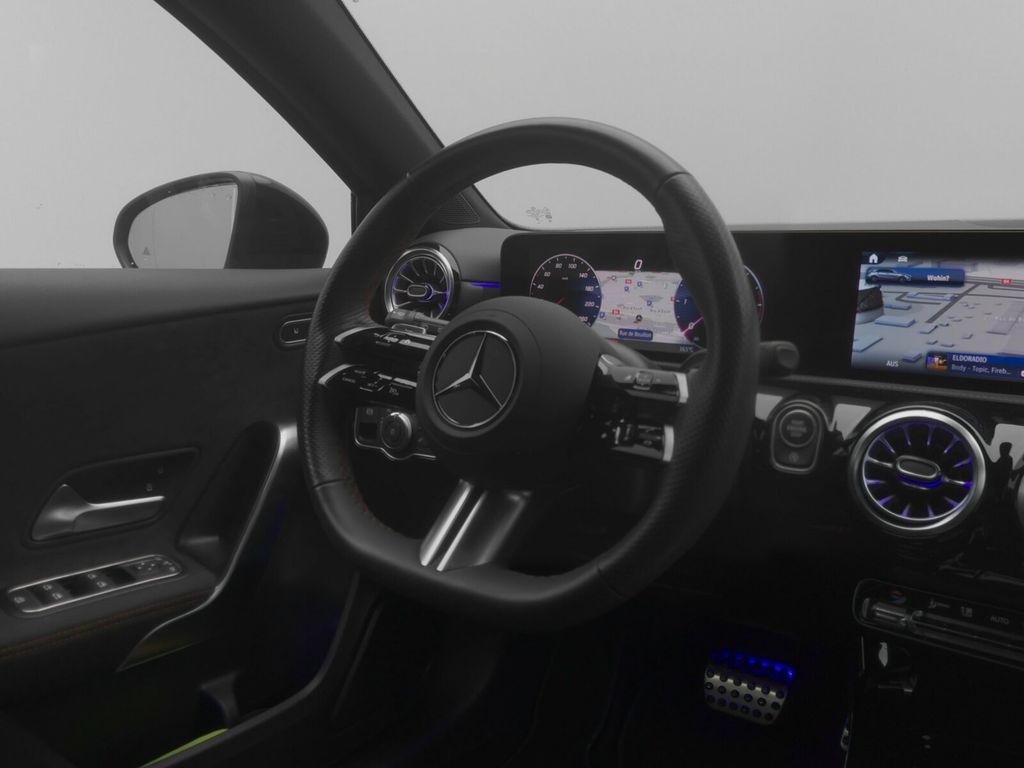 Mercedes-Benz A 180 2024