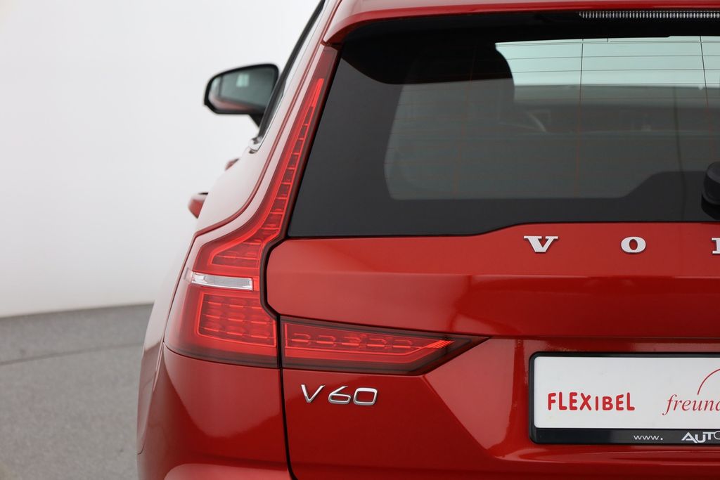 Volvo V60 2023