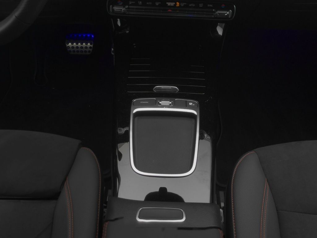 Mercedes-Benz A 180 2024