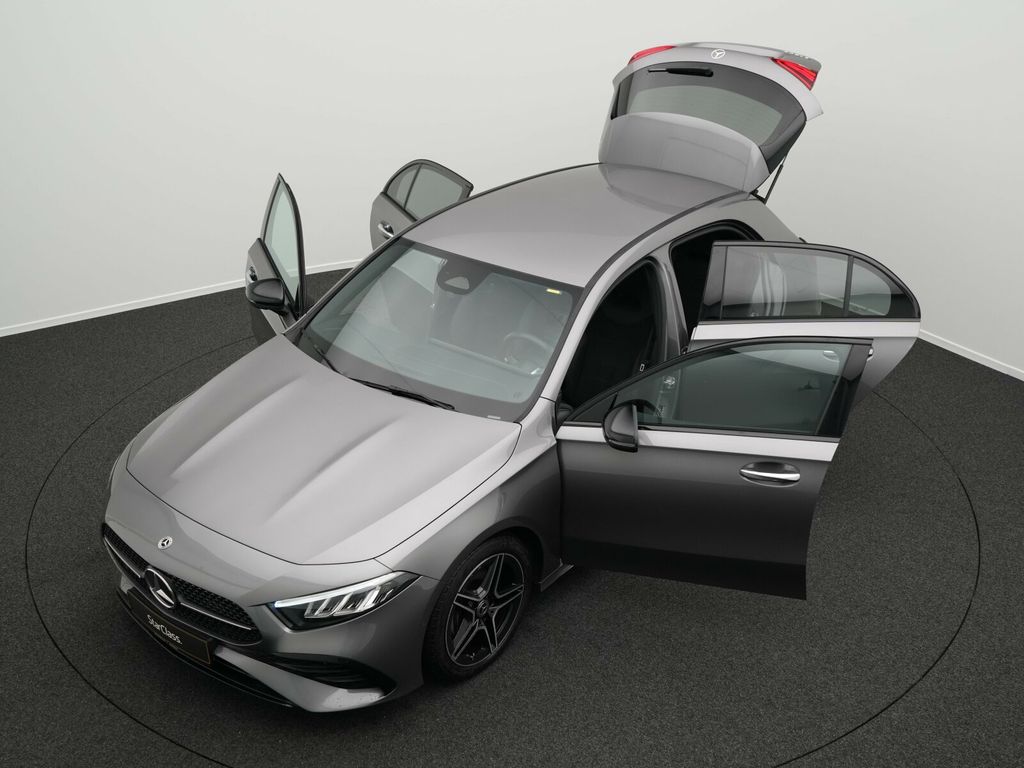 Mercedes-Benz A 180 2024