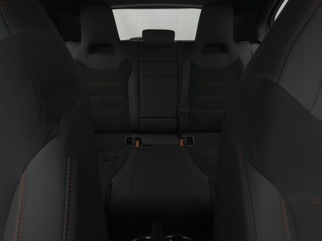 Mercedes-Benz A 180 2024