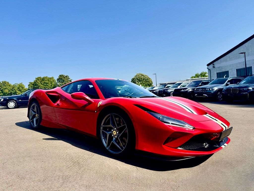 Ferrari F8 2021