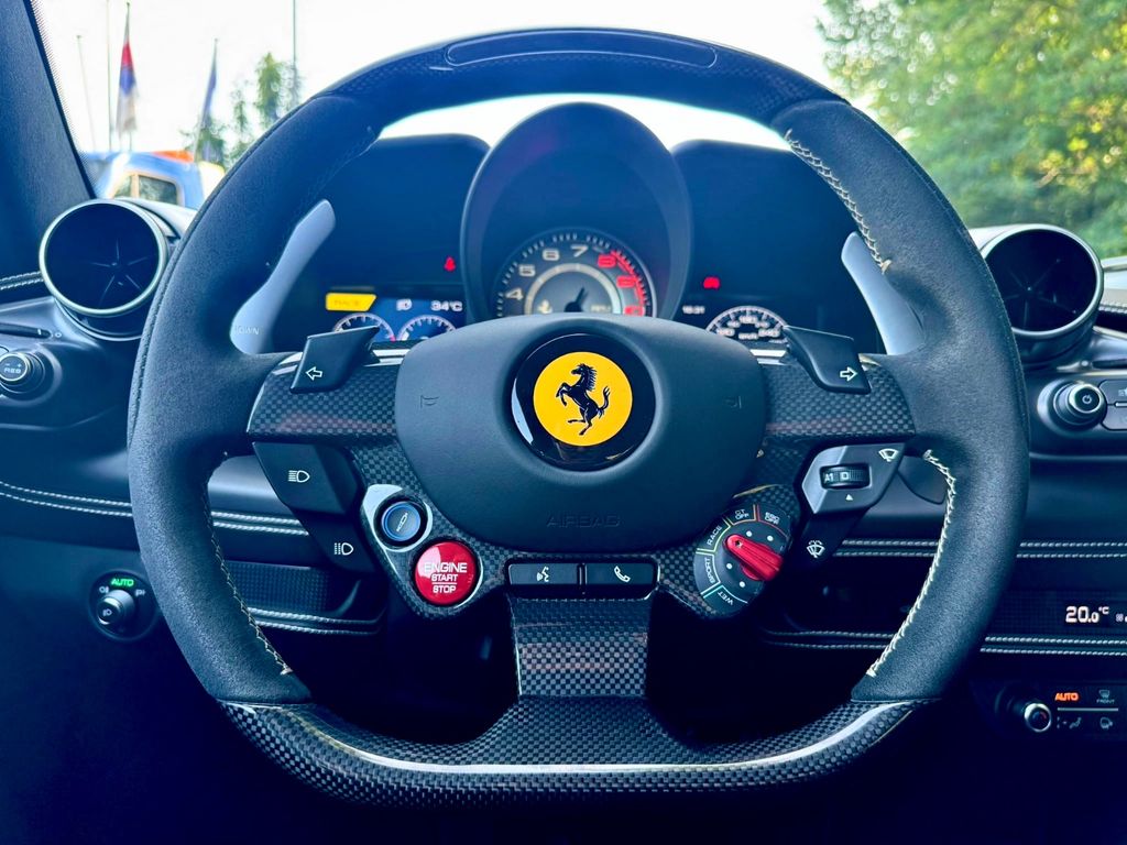 Ferrari F8 2021