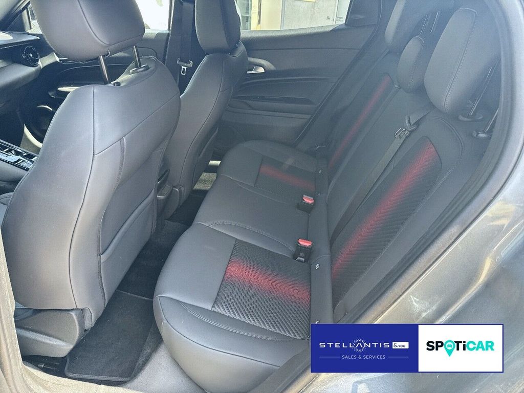 Alfa Romeo Junior 2025