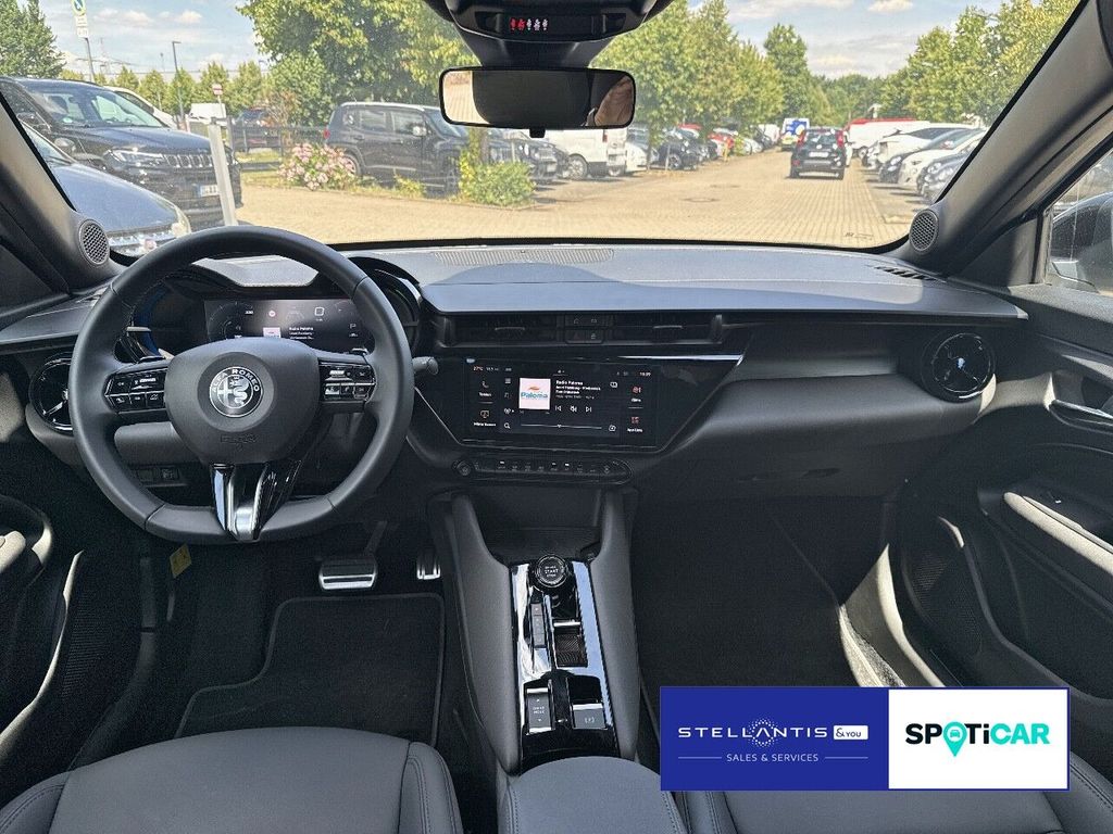 Alfa Romeo Junior 2025