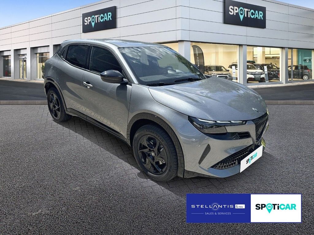 Alfa Romeo Junior 2025