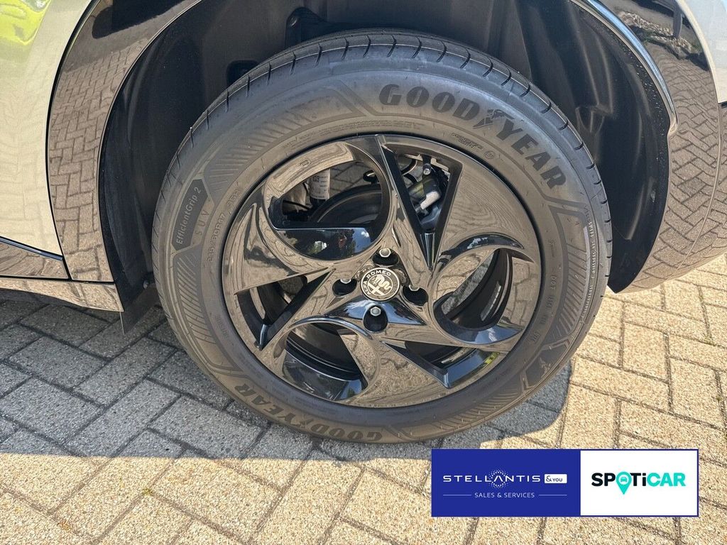 Alfa Romeo Junior 2025