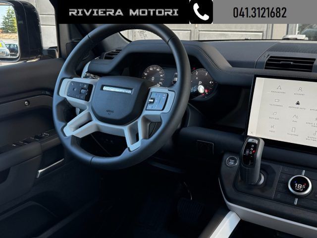 Land Rover Defender 2025