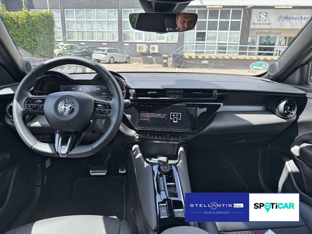 Alfa Romeo Junior 2024