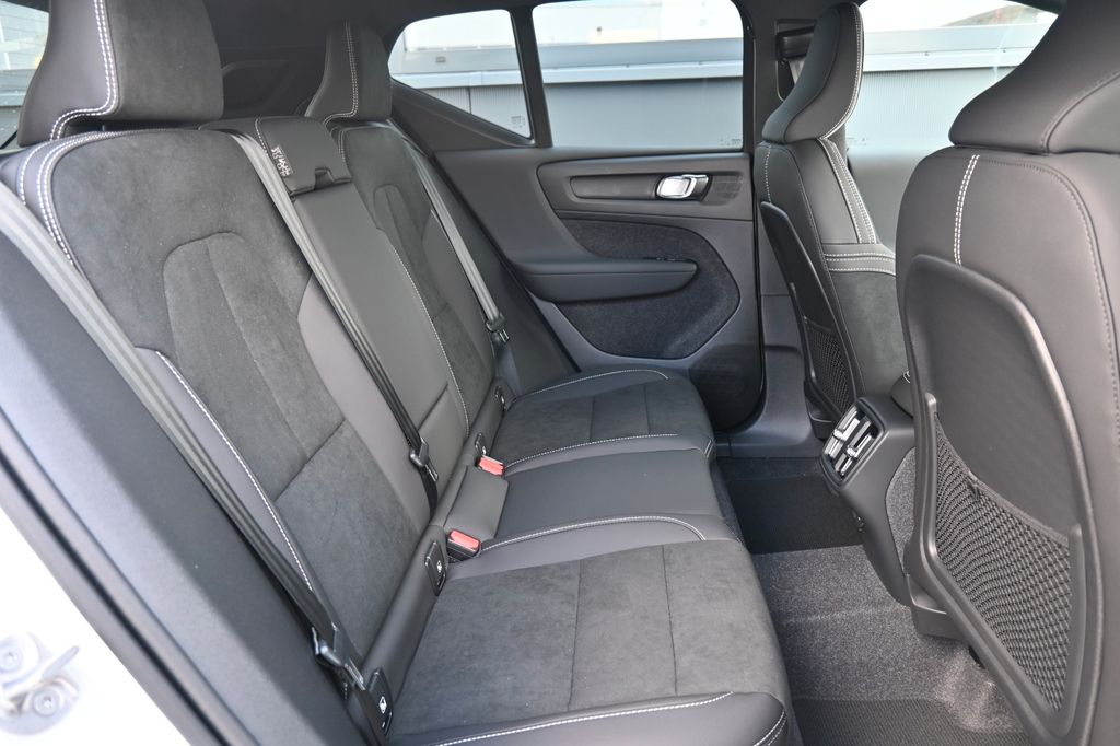 Volvo XC40 2024
